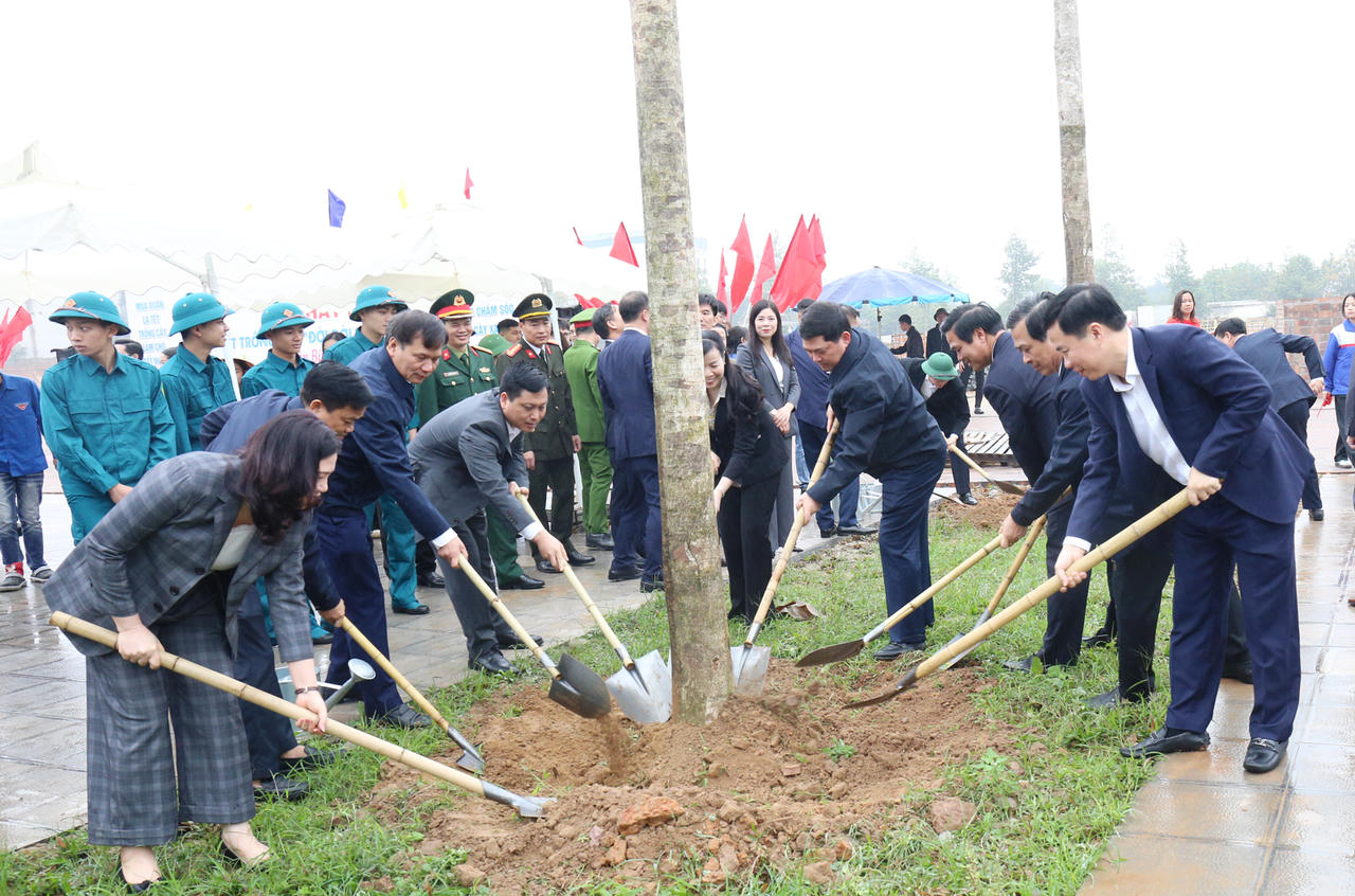 Bí thư Tỉnh ủy Bắc Ninh dự Lễ phát động Tết trồng cây tại Đền thờ Bác Hồ - Công viên Văn Miếu