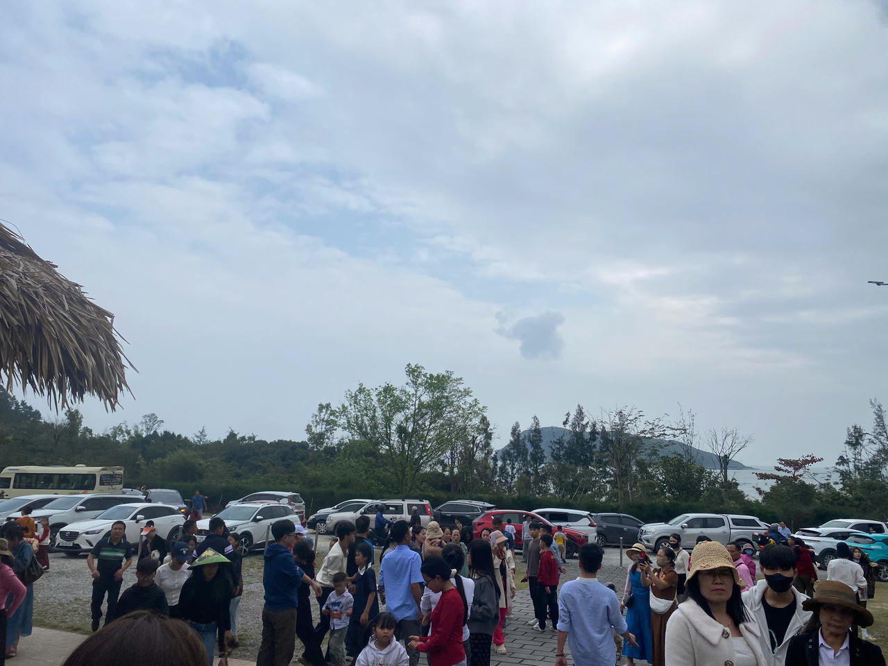 Mộ Đại tướng Võ Nguyên Giáp là điểm đến thu hút đông đảo du khách đến dâng hương, viếng thăm dịp đầu xuân.