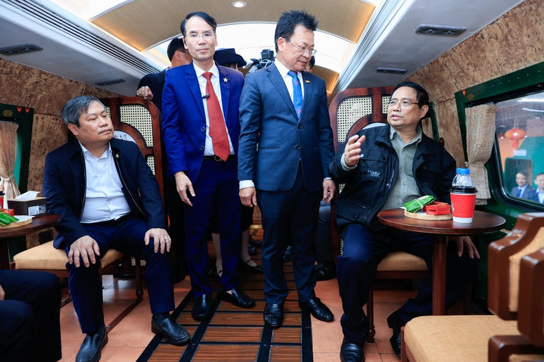 Thủ tướng: Tốc độ triển khai đường sắt đô thị thời gian tới phải gấp hàng chục lần những năm qua- Ảnh 11.