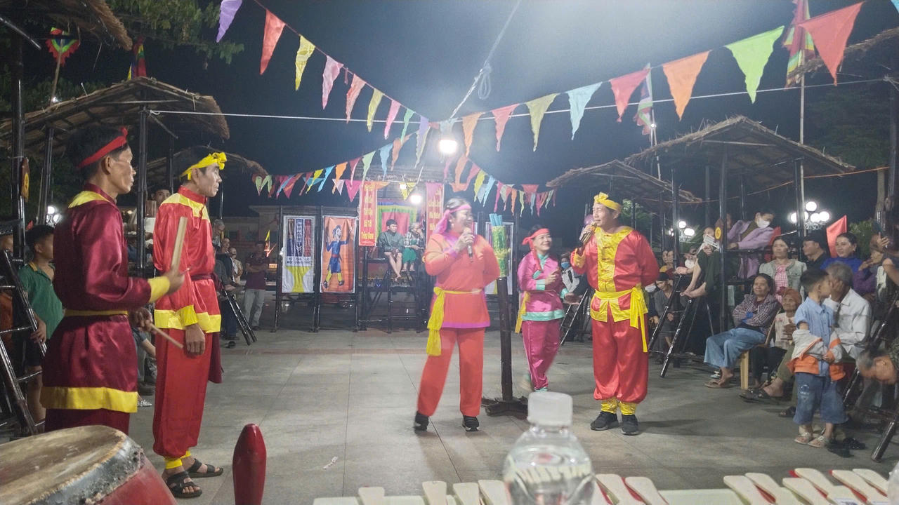 Hội Bài chòi là nhịp cầu kết nối các thế hệ, góp phần gìn giữ và phát huy di sản văn hóa phi vật thể.