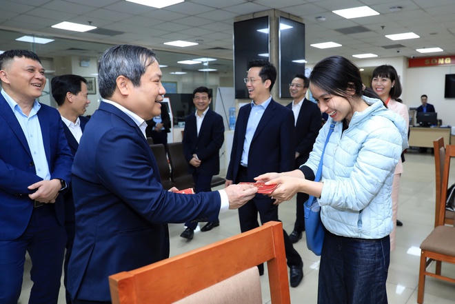 Chủ tịch UBND TP Hà Nội kiểm tra công vụ ngày đầu làm việc sau Tết Bính Ngọ 2026