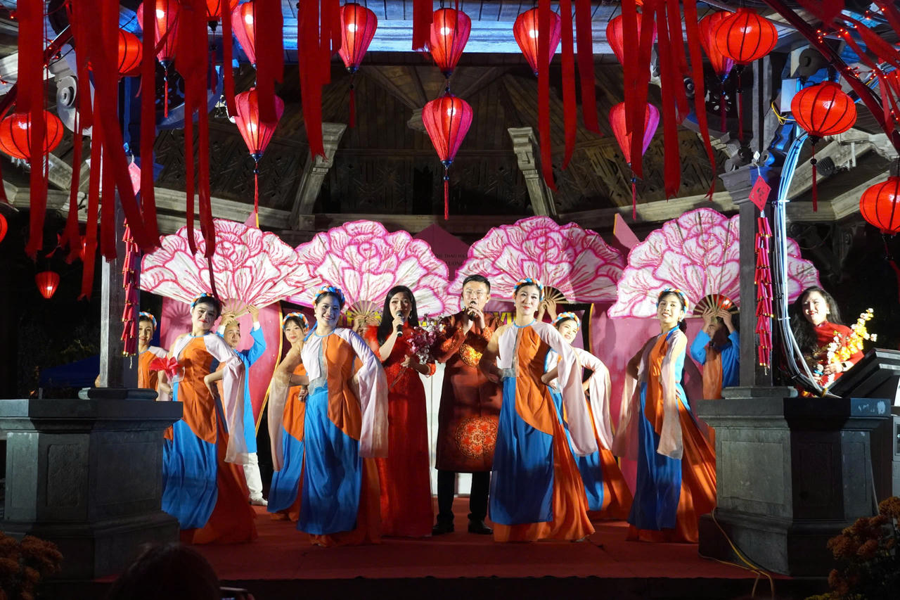 Sắc xuân Thăng Long trong những câu vọng cổ