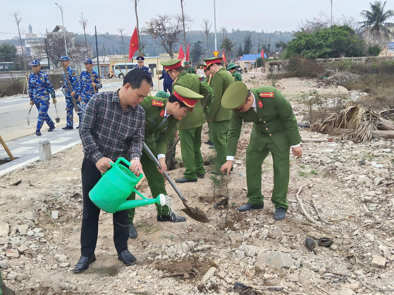 Hải Phòng đồng loạt phát động “Tết trồng cây đời đời nhớ ơn Bác Hồ” xuân Bính Ngọ