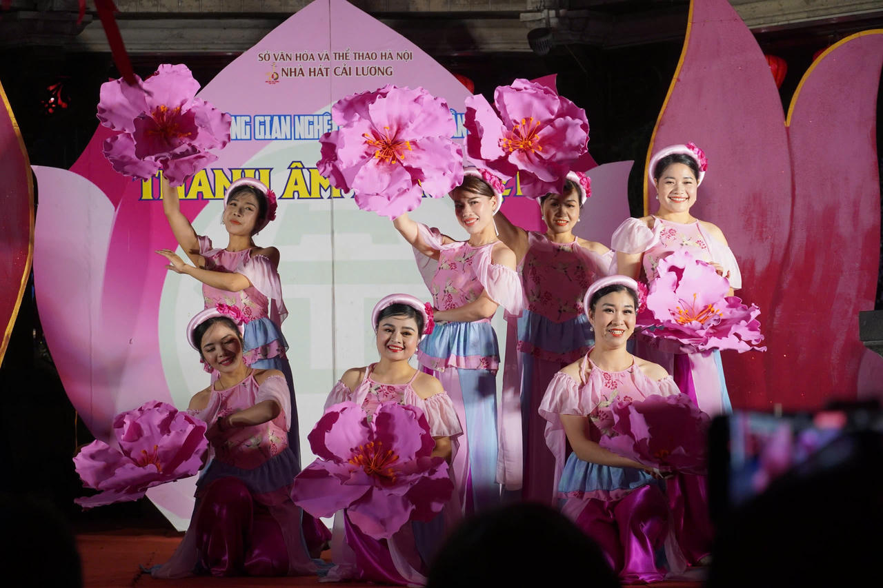 Sắc xuân Thăng Long trong những câu vọng cổ