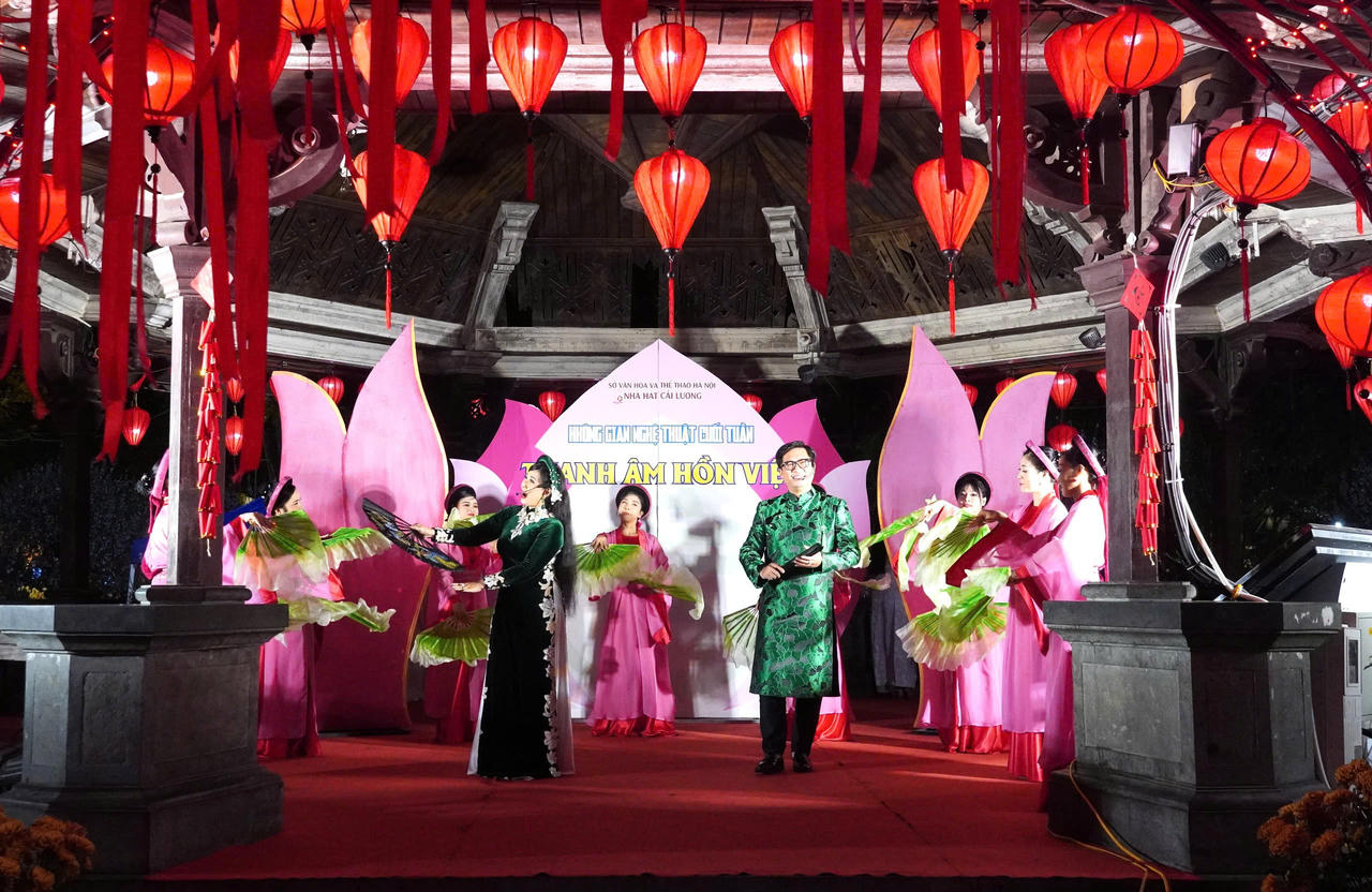 Sắc xuân Thăng Long trong những câu vọng cổ