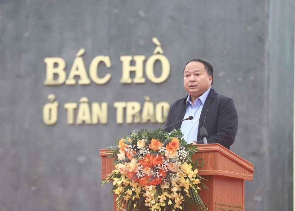 Ông Phan Huy Ngọc, Chủ tịch UBND tỉnh Tuyên Quang phát biểu tại buổi lễ. (Ảnh: PV)