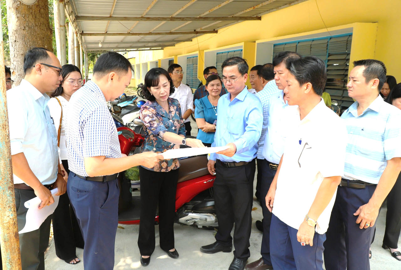 Khảo sát vị trí đầu tư dự án Trường phổ thông nội trú liên cấp tại xã biên giới tỉnh An Giang