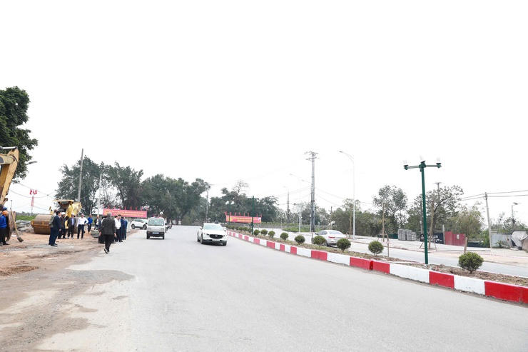 Công tác GPMB dự án đường Lĩnh Nam đang được đẩy nhanh theo kế hoạch.