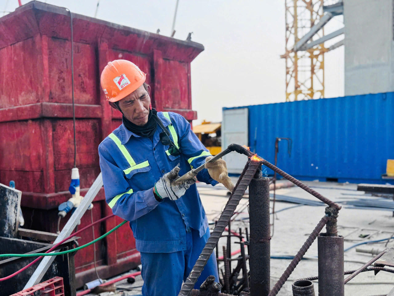 Cao tốc Biên Hòa - Vũng Tàu khẩn trương thi công ngay sau kỳ nghỉ Tết.