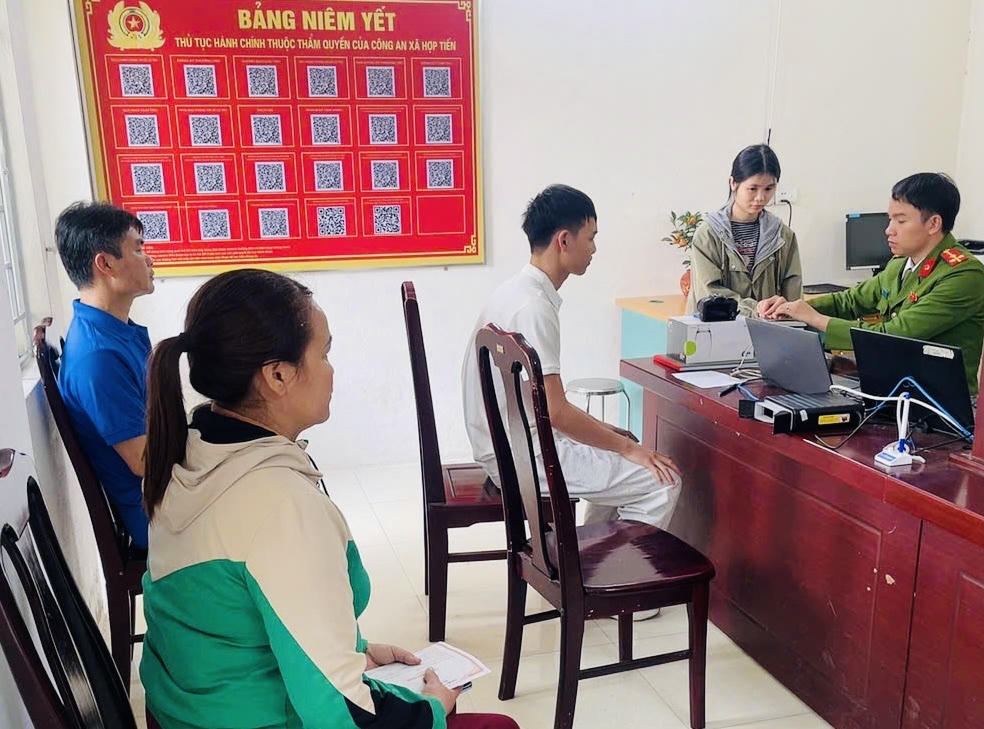 Những “chiến sĩ không nghỉ Tết”, tất cả vì quyền lợi của Nhân dân