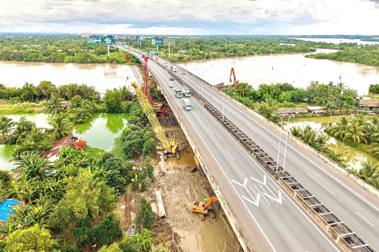 Khởi động thi công dự án mở rộng cao tốc TP.HCM - Long Thành.