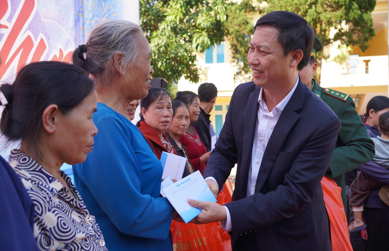 Agribank lan tỏa trách nhiệm xã hội trong hành trình 'Trao yêu thương - Tết trọn vẹn' Xuân Bính Ngọ 2026