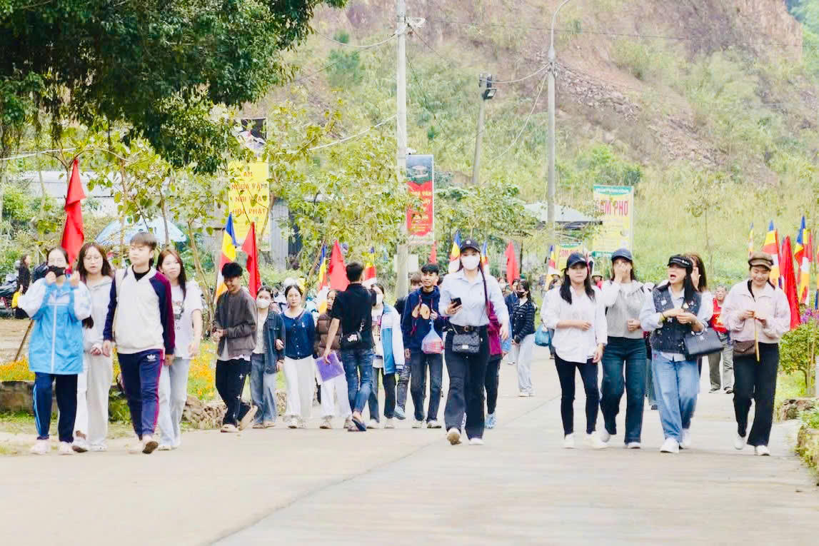 Quảng Ninh: Khai hội Xuân Ngọa Vân 