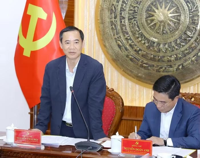 Ông Nguyễn Thái Học, Phó Bí thư Đảng ủy MTTQ, các đoàn thể Trung ương, Phó Trưởng Đoàn kiểm tra, giám sát số 15 phát biểu tại hội nghị.