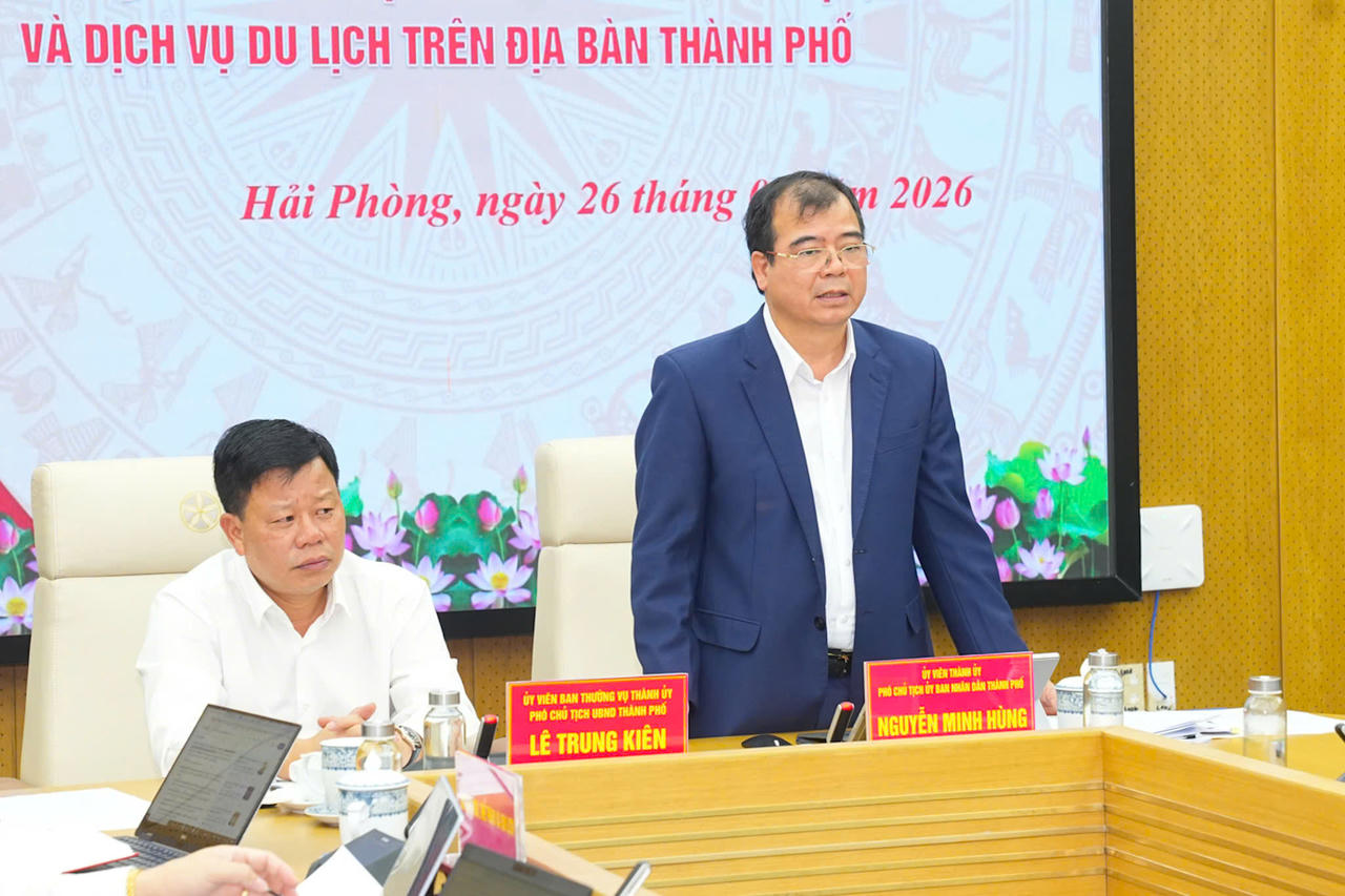 Phó Chủ tịch UBND TP Nguyễn Minh Hùng phát biểu tại buổi làm việc.