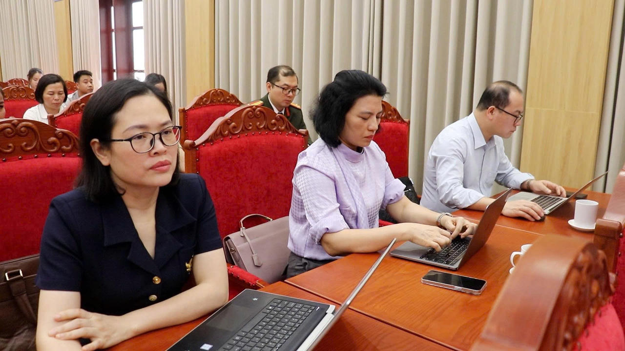 Các đại biểu tham dự Hội nghị.