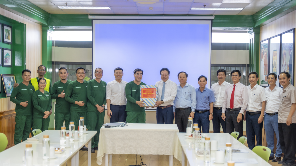 Tặng&nbsp;quà động viên cán bộ, công nhân viên Công ty TNHH Bia Carlsberg Việt Nam nhân dịp đầu năm mới 2026.