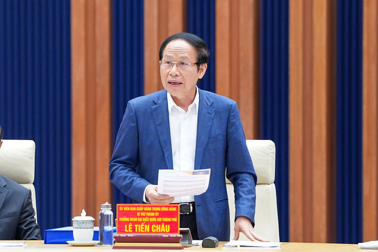 Ủy viên TƯ Đảng, Bí thư Thành ủy, Trưởng Đoàn đại biểu Quốc hội thành phố Lê Tiến Châu phát biểu tại cuộc làm việc.