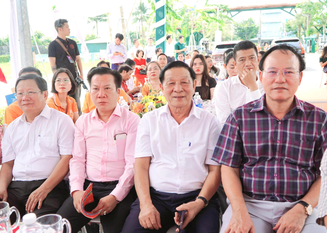 Khai trương văn phòng giao dịch và bàn giao nhà mẫu dự án CIC Boulevard