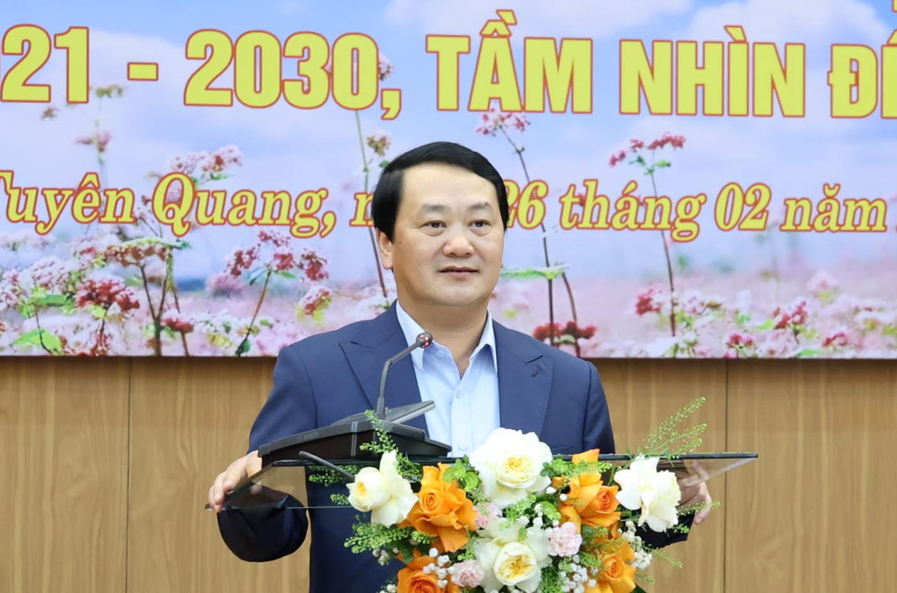 Ông Hầu A Lềnh, Bí thư Tỉnh ủy Tuyên Quang phát biểu chỉ đạo tại hội nghị. (Ảnh: PV)