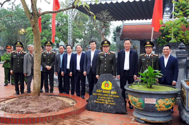 Bộ Công an phát động “Tết trồng cây năm 2026 - Vì một Việt Nam xanh”