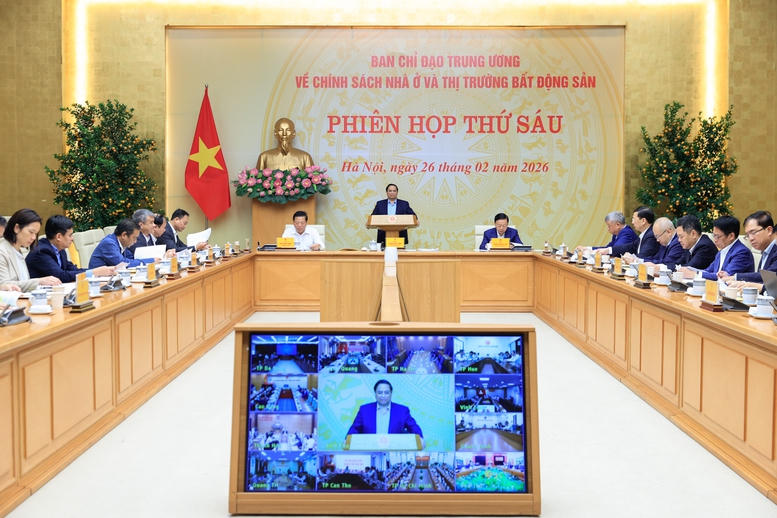 Thủ tướng: Xây dựng chính sách phát triển nhà ở cho người có thu nhập trung bình- Ảnh 1.