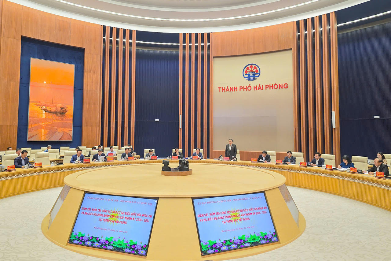 Quang cảnh buổi làm việc.