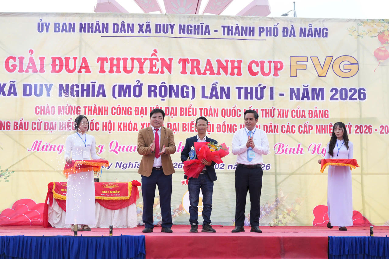 Đà Nẵng: Rộn ràng đua thuyền trên sông Thu Bồn dịp đầu Xuân Bính Ngọ