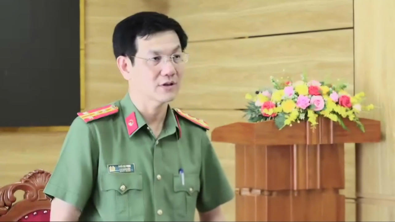 Đại tá Ngô Cự Vinh - Phó Bí thư Đảng ủy, Phó Giám đốc Công an tỉnh Gia Lai ghi nhận và biểu dương sự chủ động của các đơn vị tuyến cơ sở.