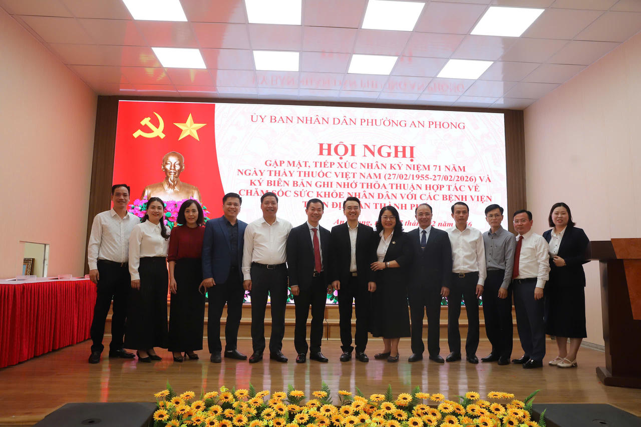 Phường An Phong cam kết tiếp tục quan tâm, tạo điều kiện về cơ chế, chính sách và môi trường làm việc để đội ngũ y tế yên tâm công tác, gắn bó lâu dài với nghề.