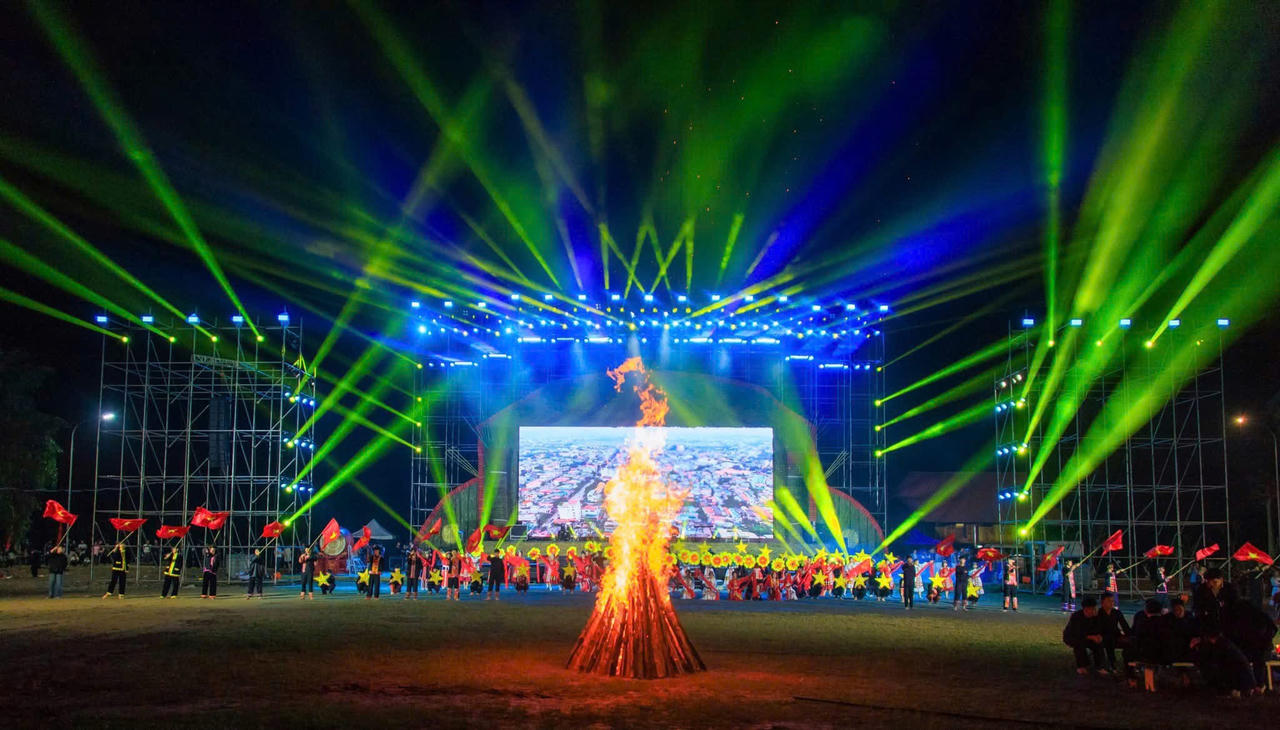 Lâm Bình (Tuyên Quang): Đón Xuân qua nghệ thuật đặc sắc