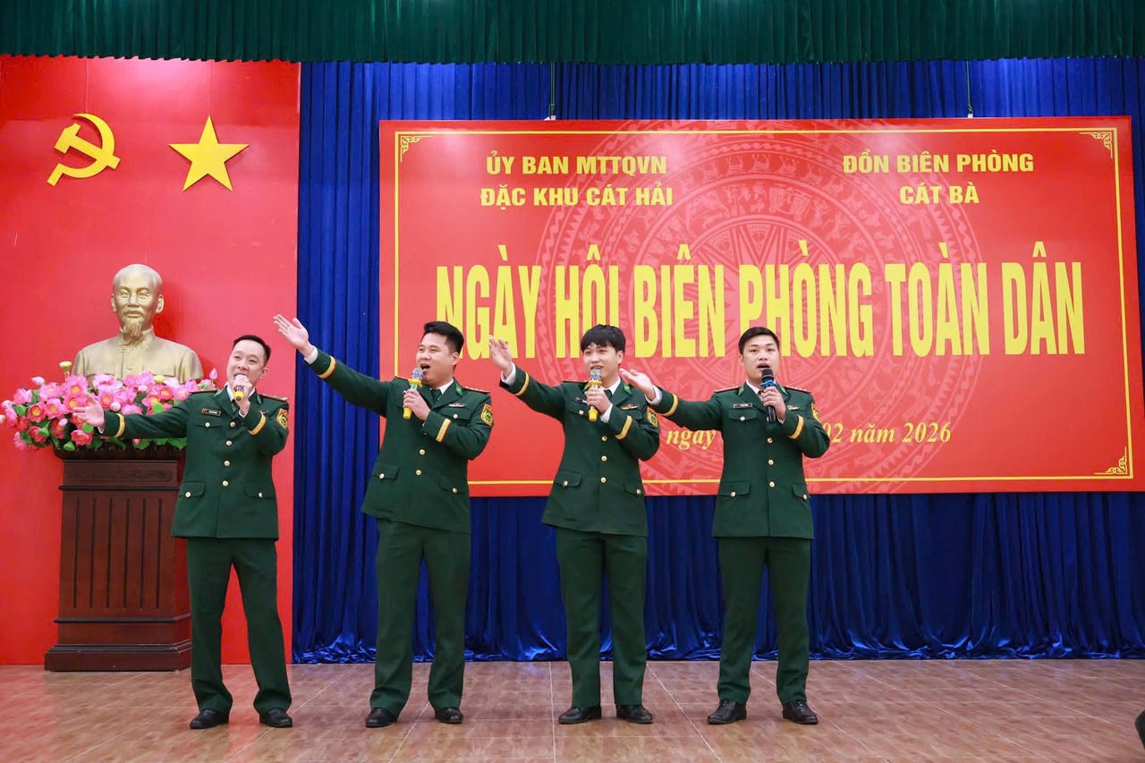 Hoạt động văn hóa văn nghệ tại Ngày hội.