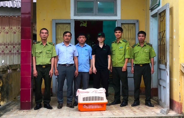 Rái cá vuốt bé phát hiện ở Đakrông được cứu hộ, bàn giao cho Vườn Quốc gia Cúc Phương
