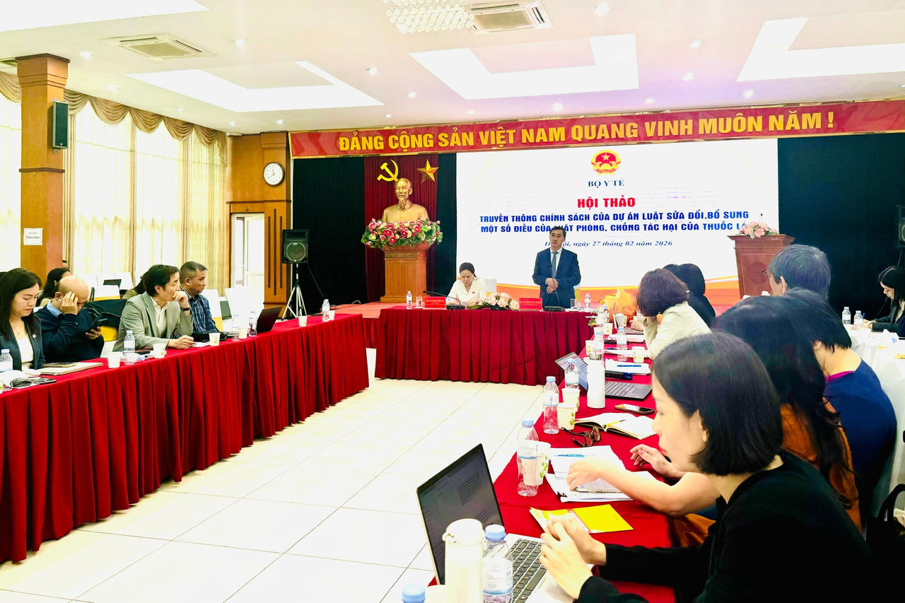 Luật hóa lệnh cấm thuốc lá điện tử, thuốc lá nung nóng để 'khóa' tác hại từ nguồn đến 'ngọn'