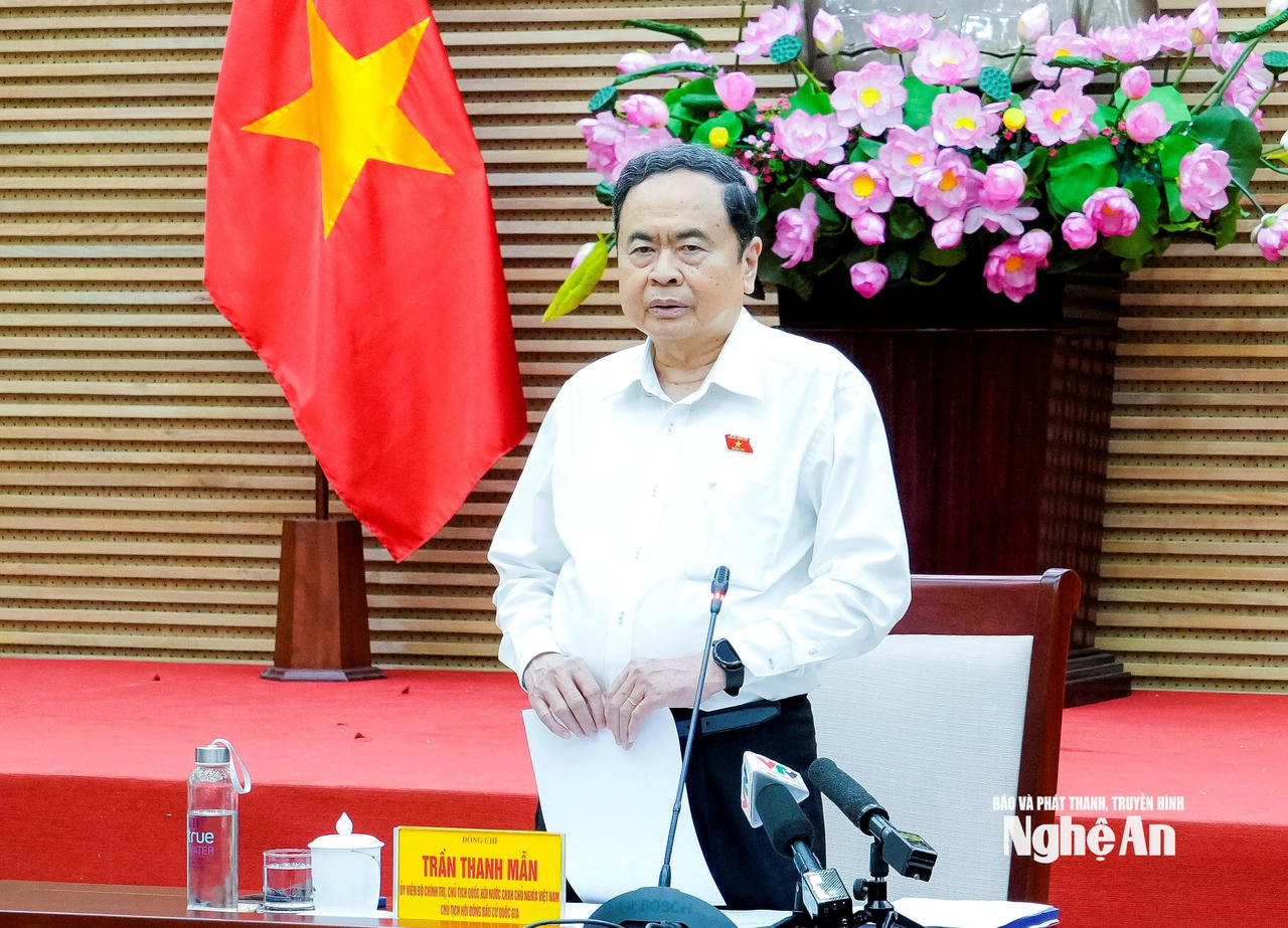 Chủ tịch Quốc hội Trần Thanh Mẫn phát biểu chỉ đạo trong buổi làm việc với tỉnh Nghệ An (ảnh Phạm Bằng - Báo PTTH Nghệ An)