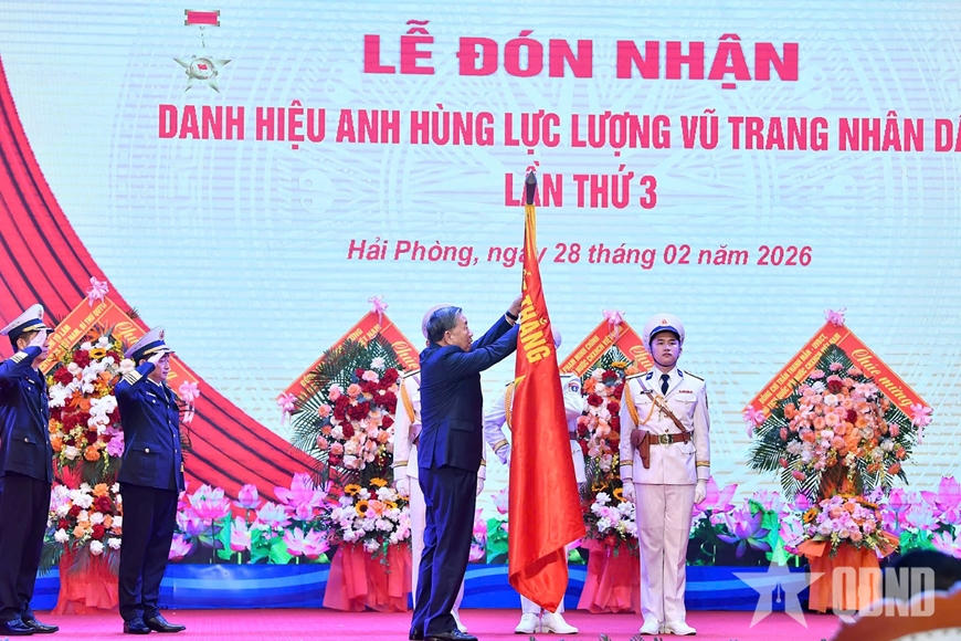Tổng Bí thư Tô Lâm dự Lễ đón nhận danh hiệu Anh hùng Lực lượng vũ trang nhân dân tại Quân chủng Hải quân