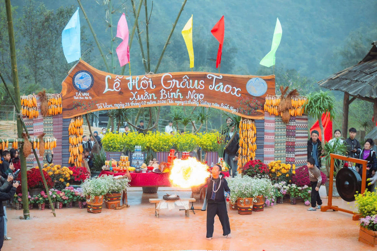 Lào Cai: Rộn ràng hội Gầu Tào đầu xuân ở bản Cát Cát (Sa Pa)