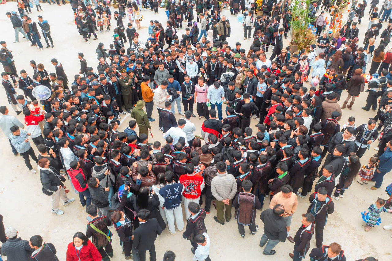 Lễ hội khép lại trong niềm hân hoan, mở ra kỳ vọng về một năm mới ấm no, hạnh phúc.