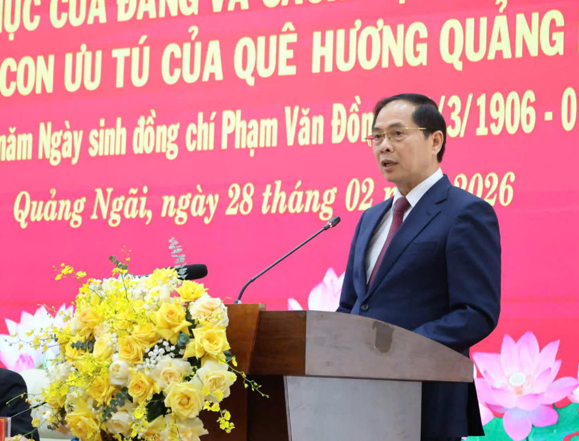 Phó Thủ tướng Chính phủ Bùi Thanh Sơn chia sẻ tại Hội thảo.&nbsp;