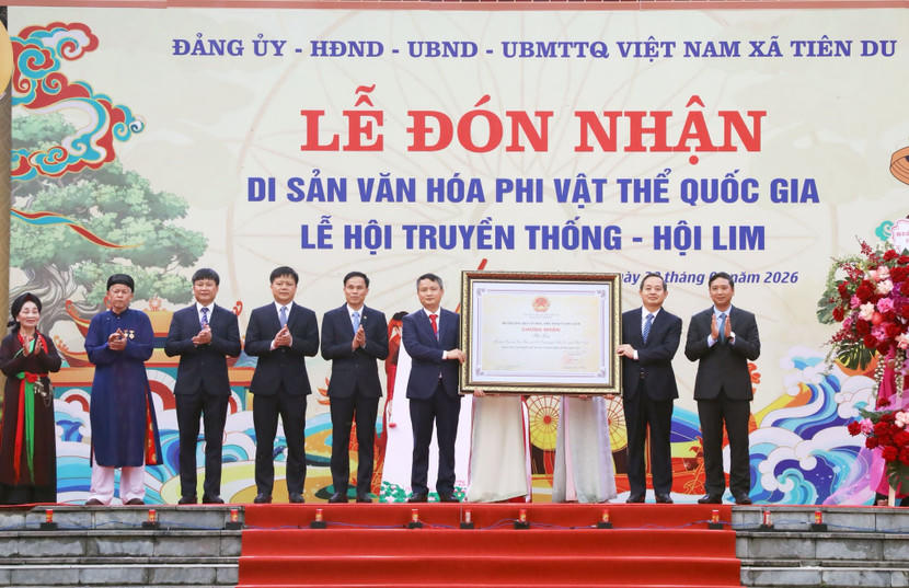 Bắc Ninh đón nhận Di sản văn hóa phi vật thể quốc gia Hội Lim