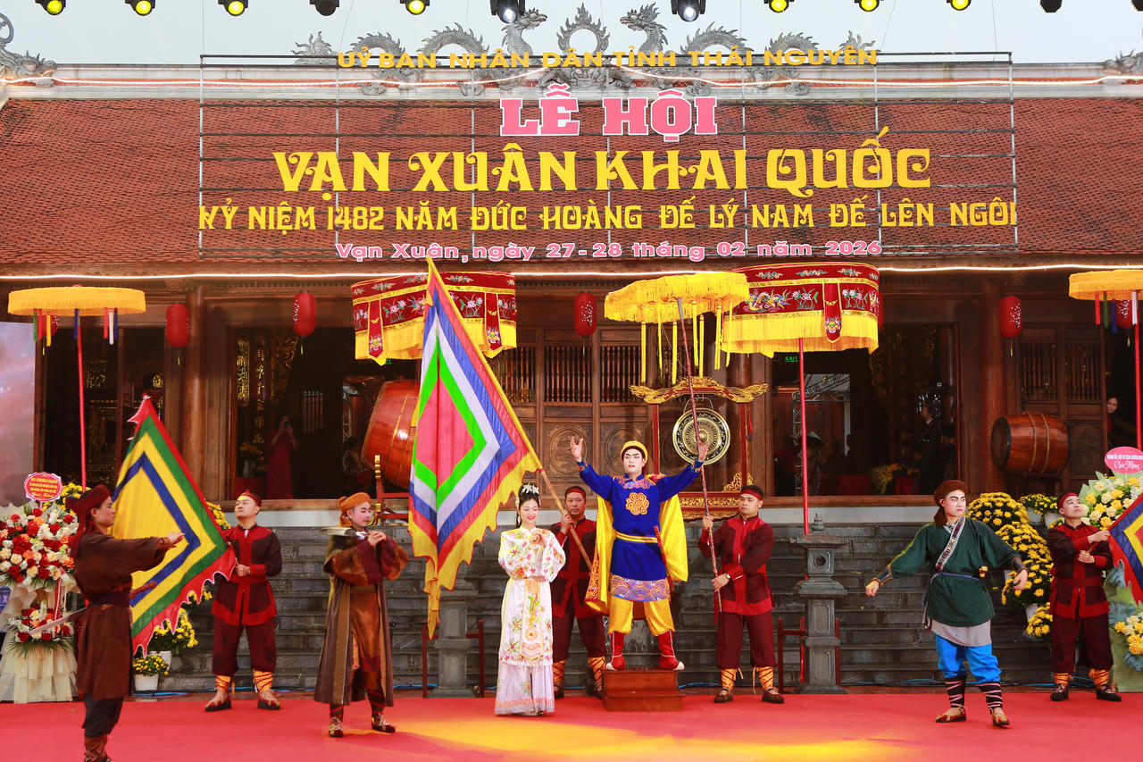 Thái Nguyên: Khai mạc Lễ hội “Vạn Xuân Khai Quốc” tôn vinh Hoàng đế đầu tiên của dân tộc