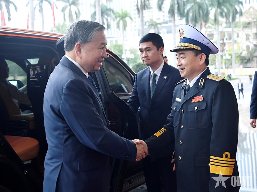 Tổng Bí thư Tô Lâm dự Lễ đón nhận danh hiệu Anh hùng Lực lượng vũ trang nhân dân tại Quân chủng Hải quân