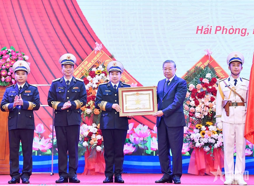 Tổng Bí thư Tô Lâm dự Lễ đón nhận danh hiệu Anh hùng Lực lượng vũ trang nhân dân tại Quân chủng Hải quân