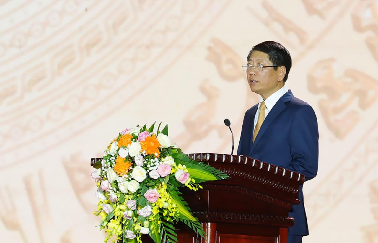 Ông Trần Song Tùng - Phó Chủ tịch Thường trực UBND tỉnh Ninh Bình phát biểu tại buổi lễ. (Ảnh: Trần Giang)