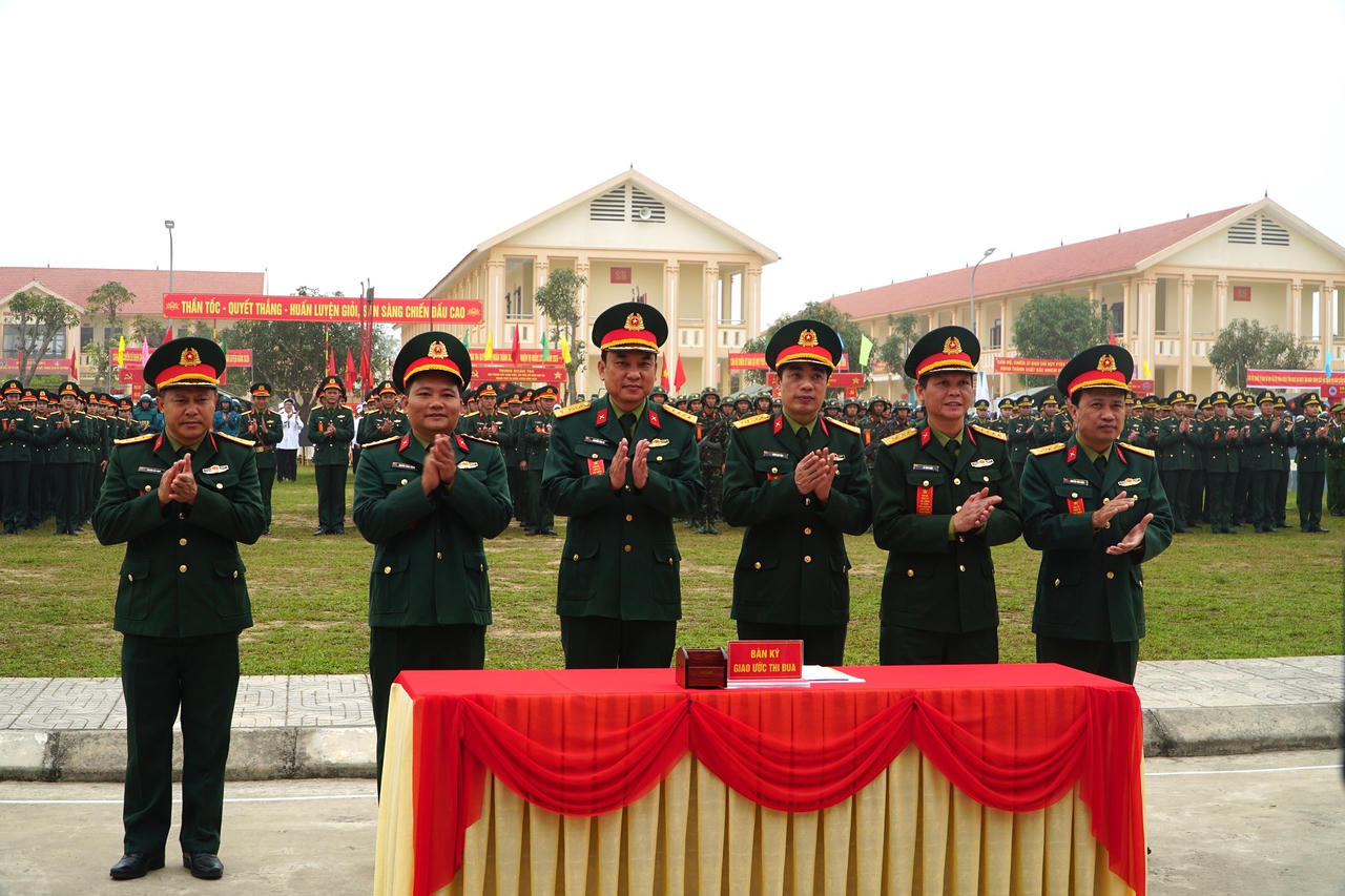 Lực lượng vũ trang tỉnh Nghệ An: Huấn luyện sát với nhiệm vụ, lấy thực hành là chính