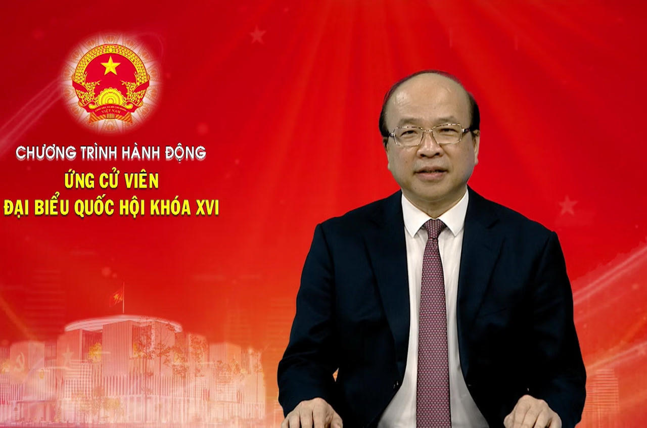 Thứ trưởng Bộ Tư ph&aacute;p Phan Ch&iacute; Hiếu tại Chương tr&igrave;nh trả lời phỏng vấn Đ&agrave;i Ph&aacute;t thanh v&agrave; Truyền h&igrave;nh tỉnh C&agrave; Mau về Chương tr&igrave;nh h&agrave;nh động của người ứng cử Đại biểu QH kh&oacute;a XIV