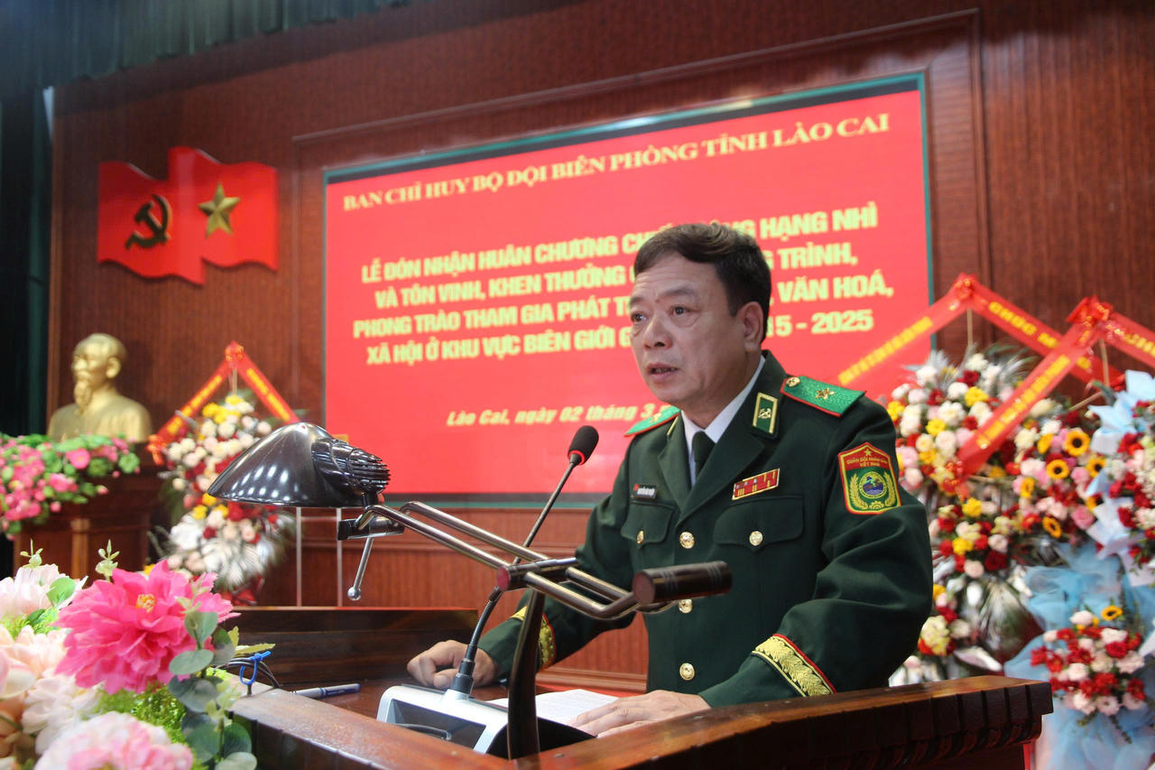 Thiếu tướng Nguyễn Văn Thiện - Phó Tư lệnh Bộ đội Biên phòng phát biểu tại buổi lễ.