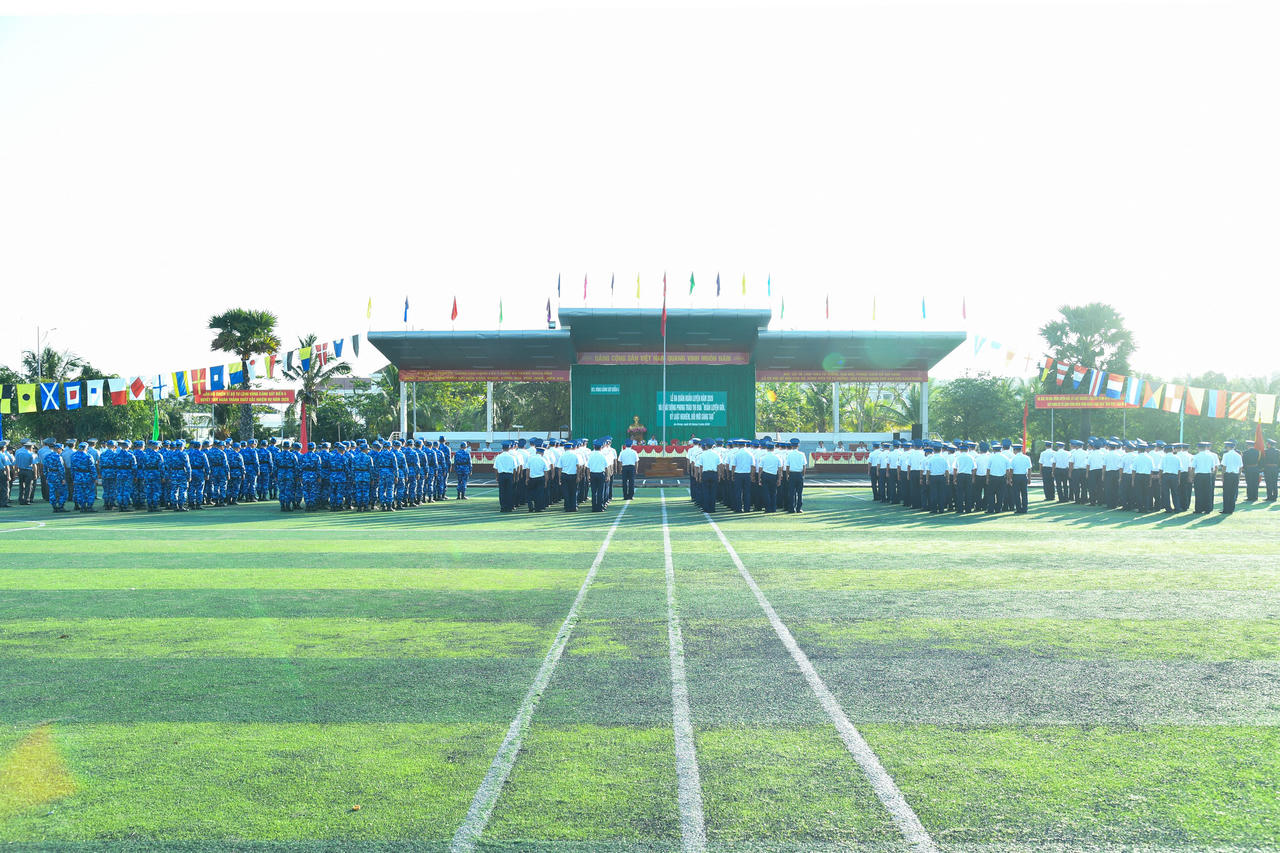 Quang cảnh Lễ ra quân huấn luyện tại Bộ Tư lệnh Vùng Cảnh sát biển 4
