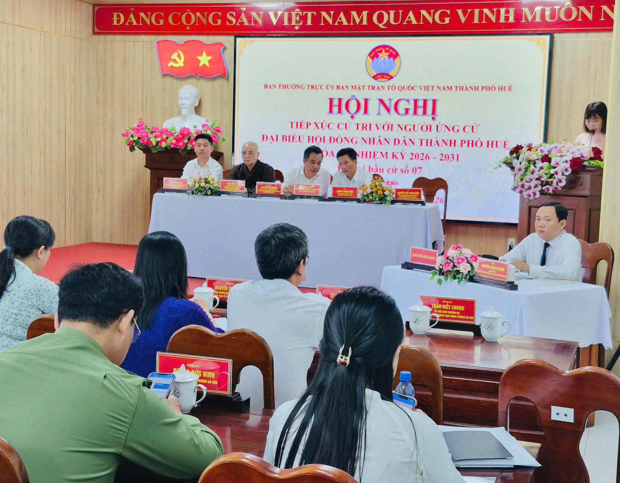 Tại hội nghị, nhiều ý kiến cho rằng đại biểu dân cử phải có tâm, có trách nhiệm thì mới tạo được niềm tin với cử tri.