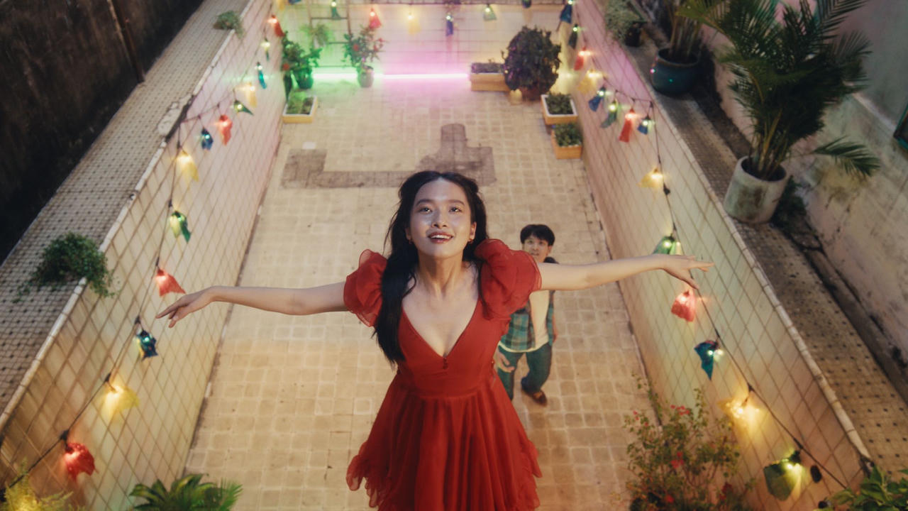 Phim&nbsp;“Cảm ơn người đã thức cùng tôi” đang nhận sự chú ý từ khán giả. Ảnh: NSX